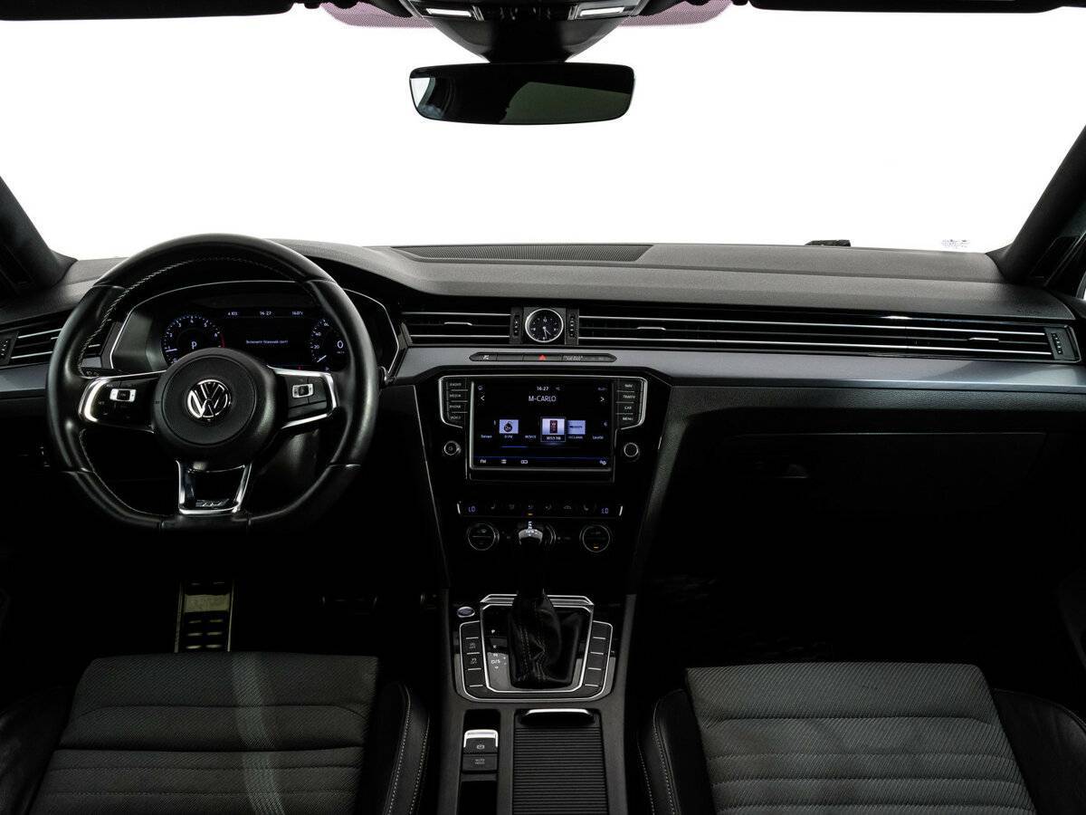 Volkswagen Passat, 2016 - Фото №9