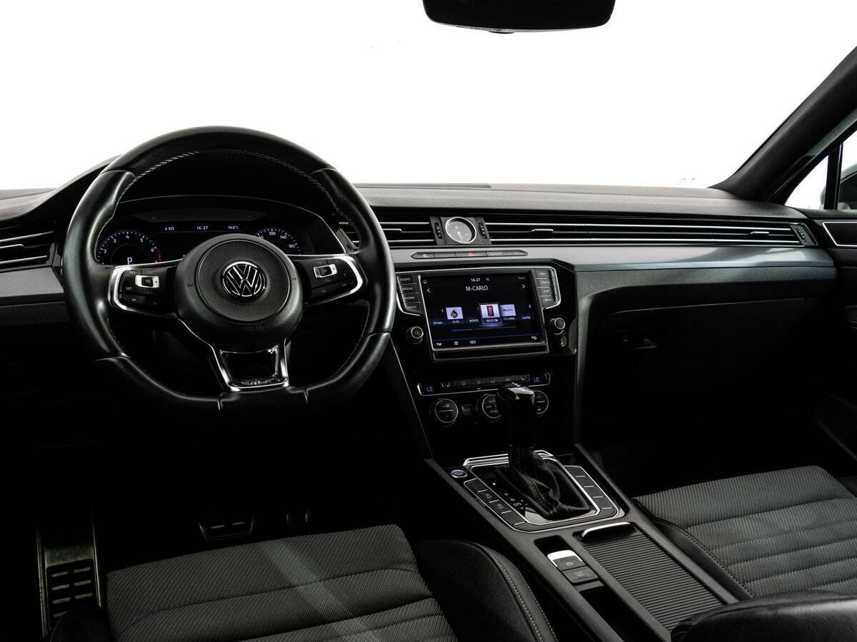 Volkswagen Passat, 2016 - Фото №10