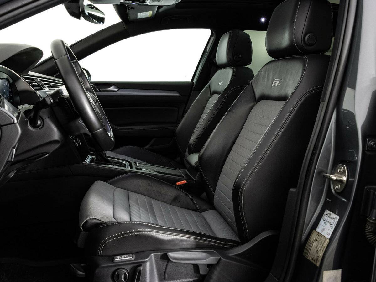 Volkswagen Passat, 2016 - Фото №14