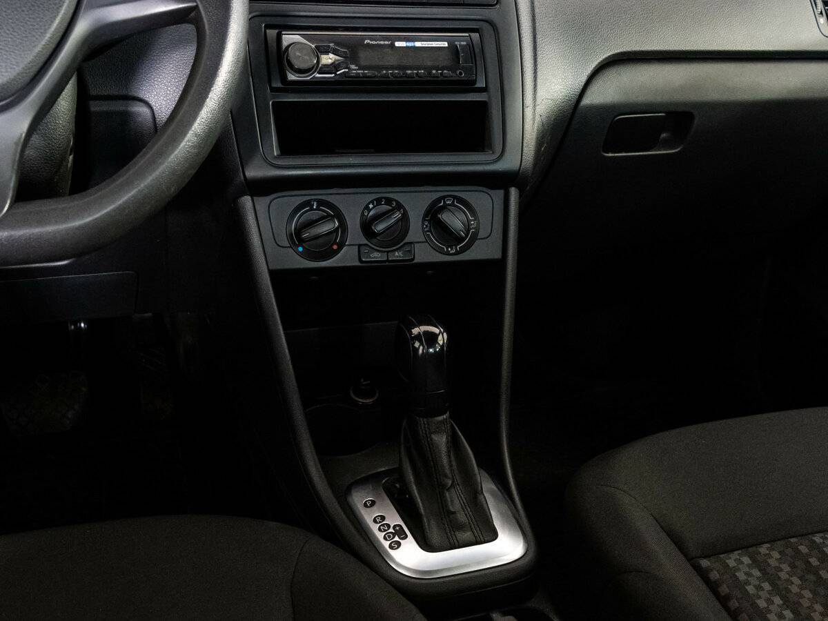 Volkswagen Polo, 2016 - Фото №11