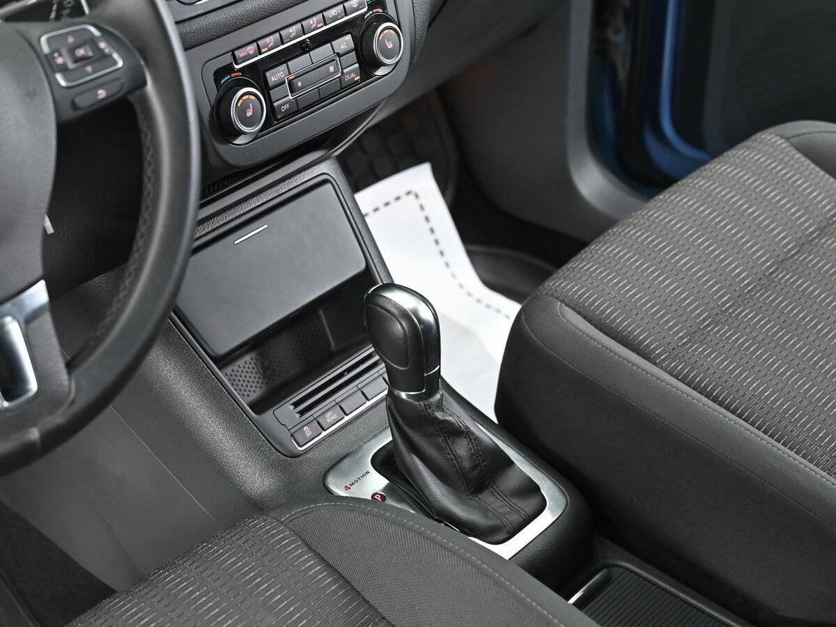 Volkswagen Tiguan, 2012 - Фото №11