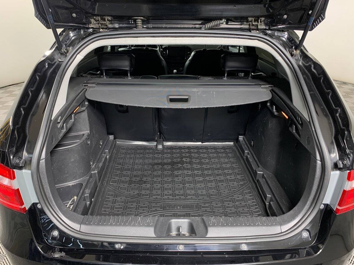 Lada (ВАЗ) Vesta SW, 2021 - Фото №18