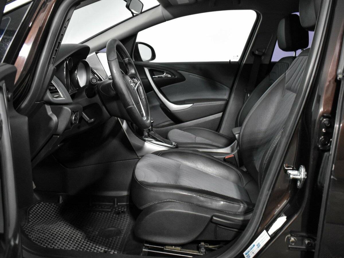 Opel Astra, 2013 - Фото №9