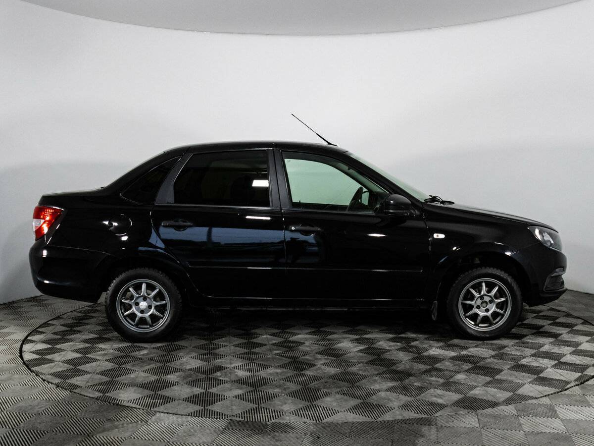 Lada (ВАЗ) Granta, 2020 - Фото №3