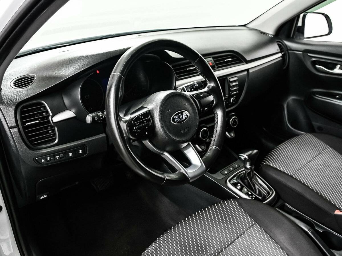 Kia Rio X-Line, 2019 - Фото №12