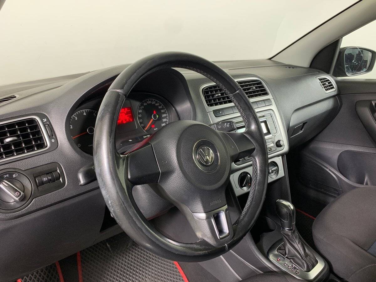 Volkswagen Polo, 2013 - Фото №7