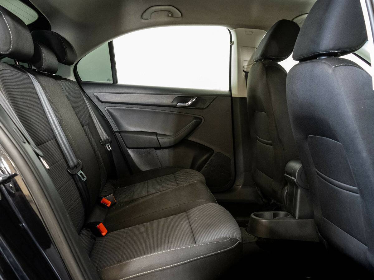 Skoda Rapid, 2015 - Фото №13