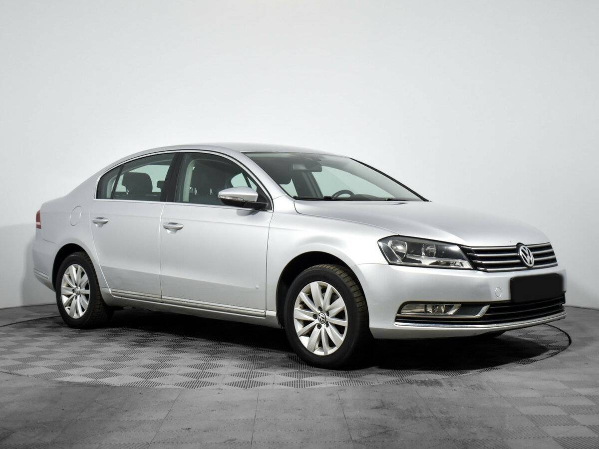 Volkswagen Passat, 2012 - Фото №2