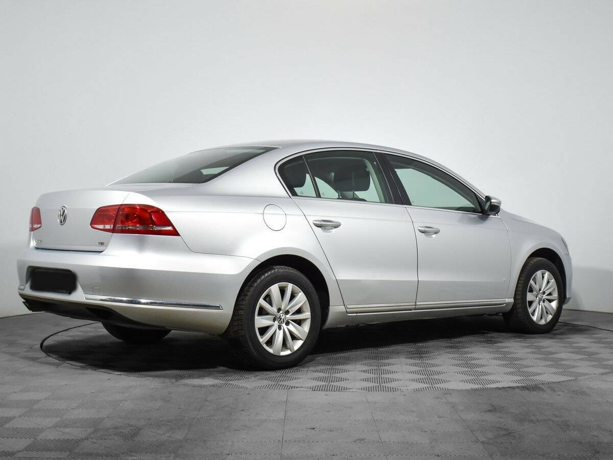 Volkswagen Passat, 2012 - Фото №4