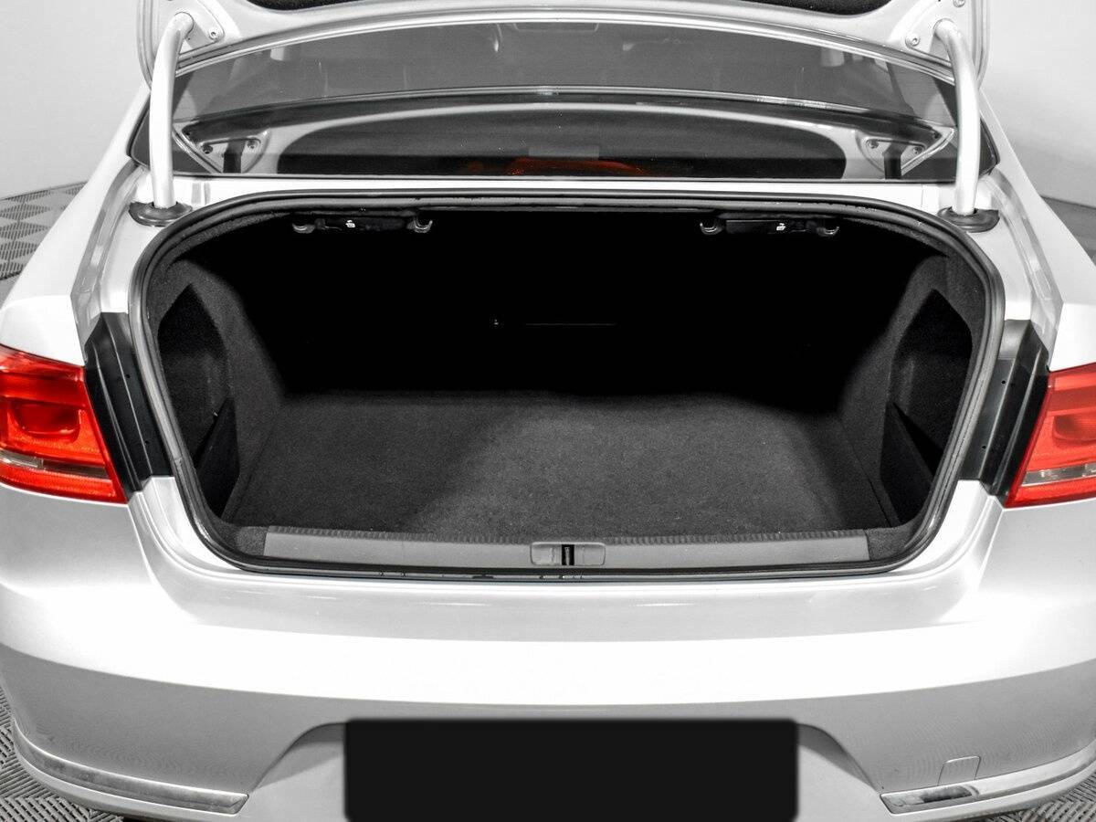 Volkswagen Passat, 2012 - Фото №19