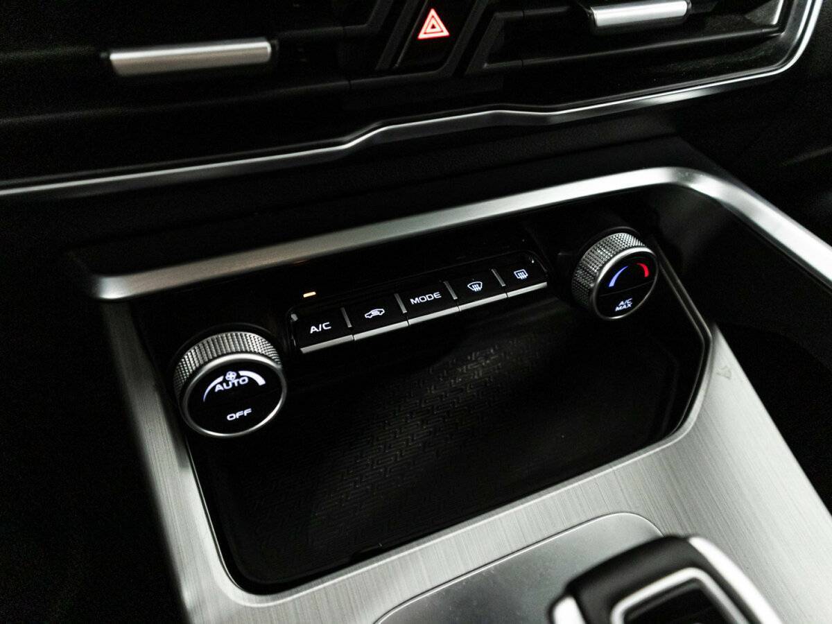 Geely Coolray, 2021 - Фото №19