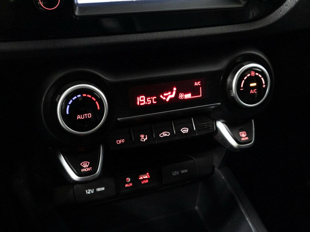 Kia Rio X-Line, 2018 - Фото №16