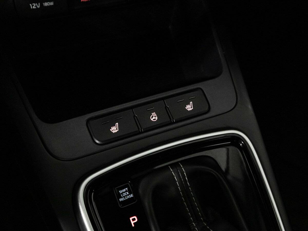 Kia Rio X-Line, 2018 - Фото №18