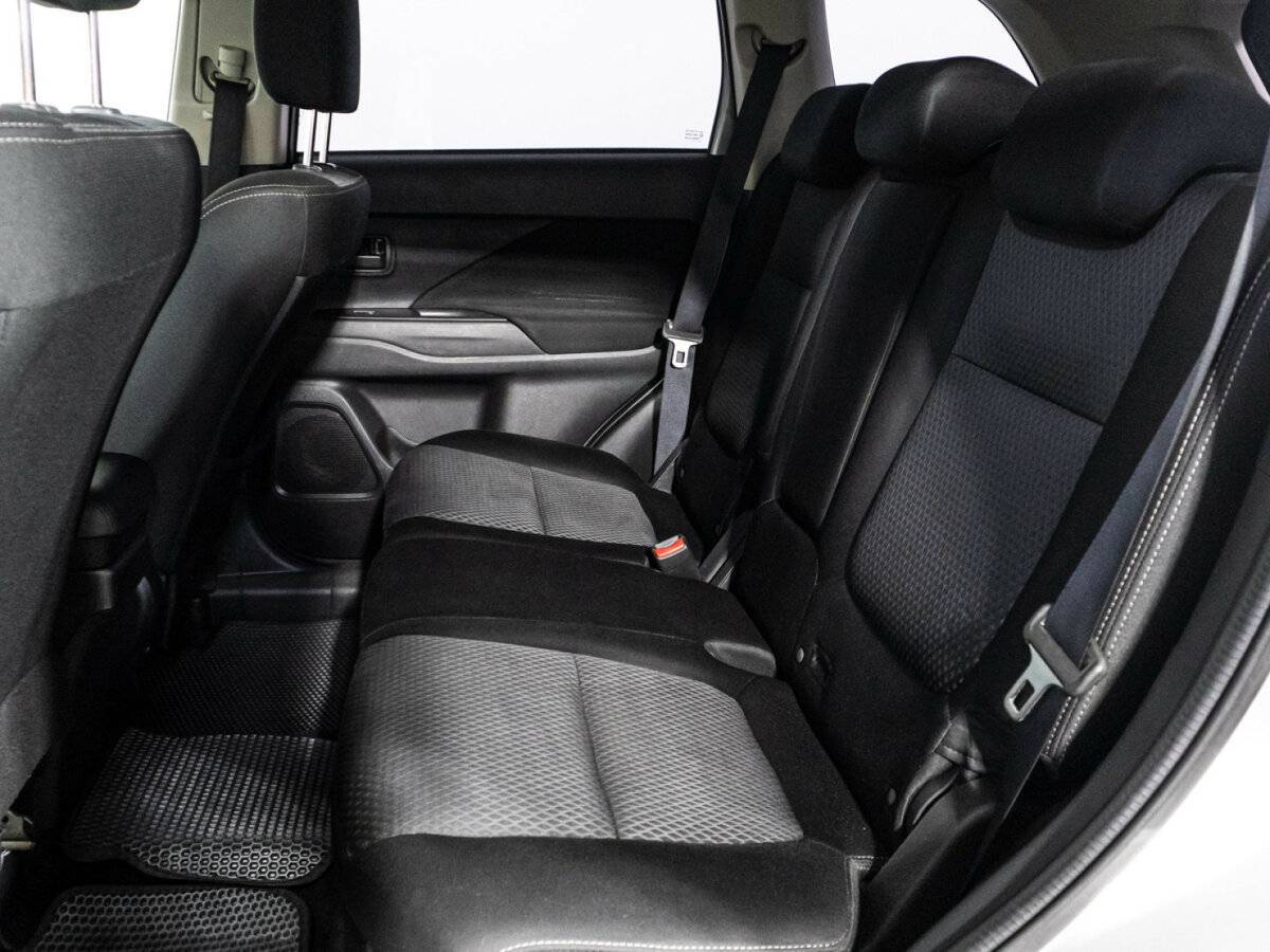 Mitsubishi Outlander, 2016 - Фото №9