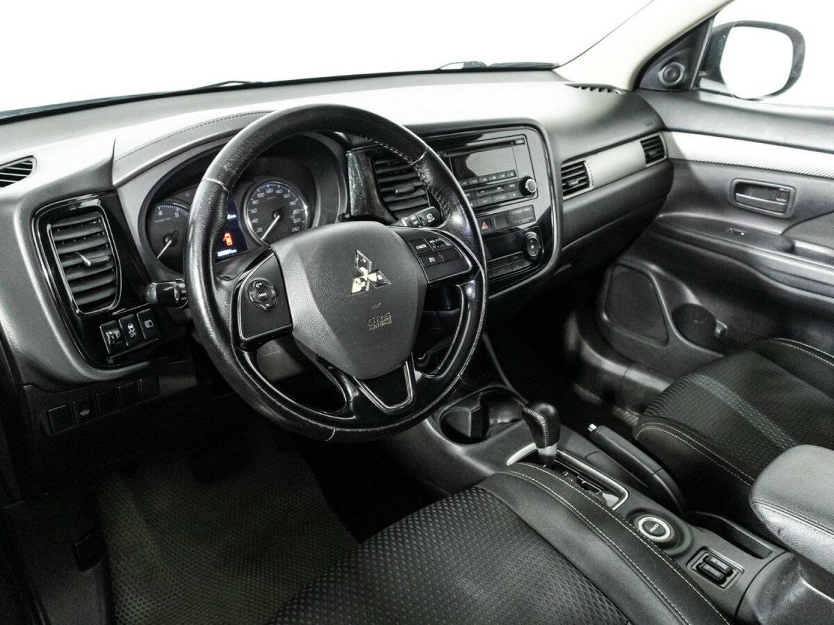 Mitsubishi Outlander, 2016 - Фото №10