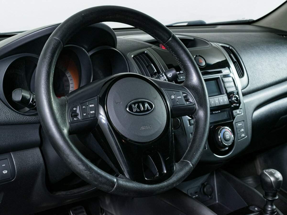 Kia Cerato Koup, 2012 - Фото №13