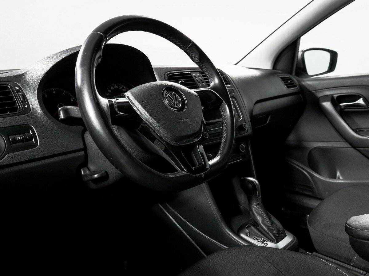 Volkswagen Polo, 2016 - Фото №13