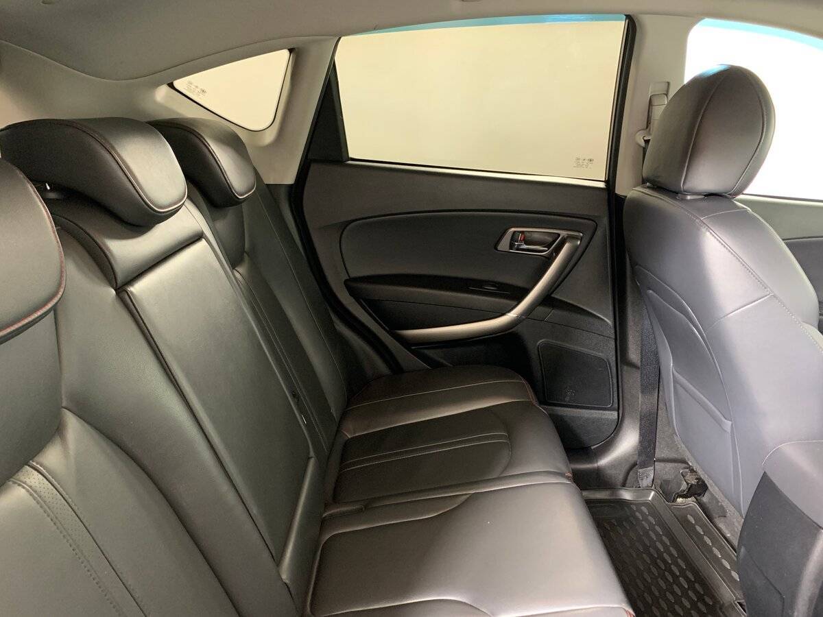 FAW Besturn X80, 2018 - Фото №16