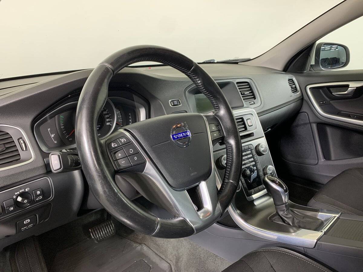 Volvo S60, 2014 - Фото №10