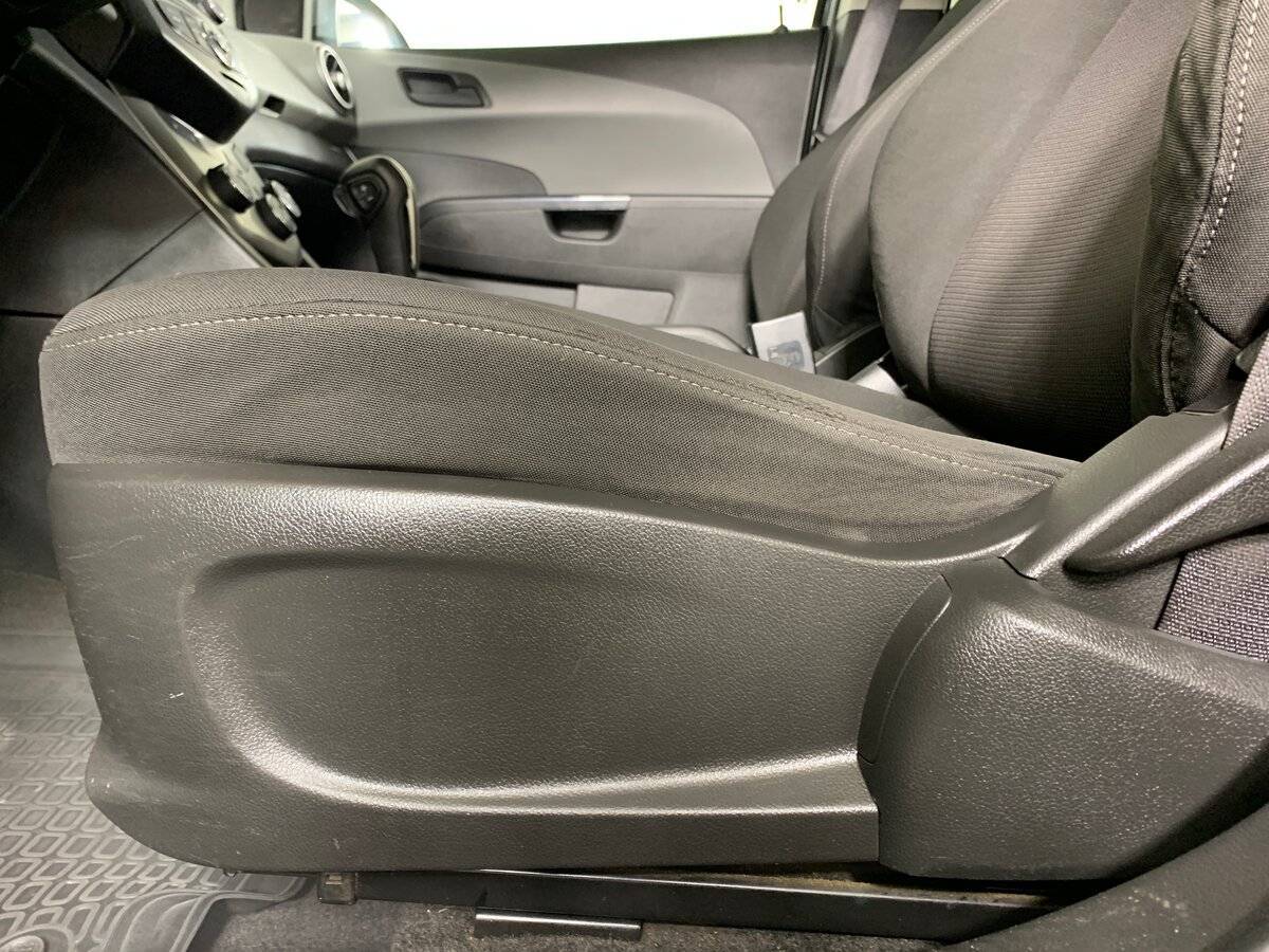 Chevrolet Aveo, 2014 - Фото №15