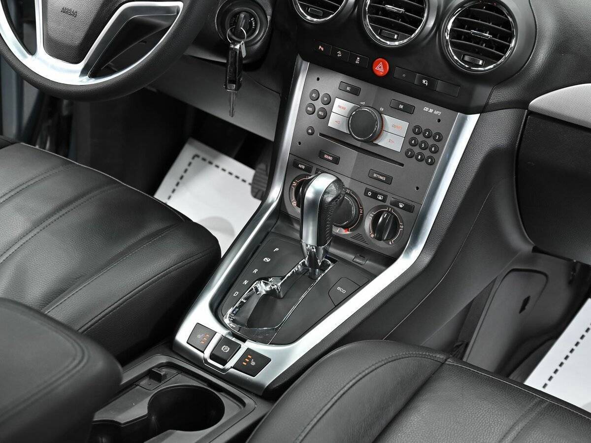 Opel Antara, 2013 - Фото №9