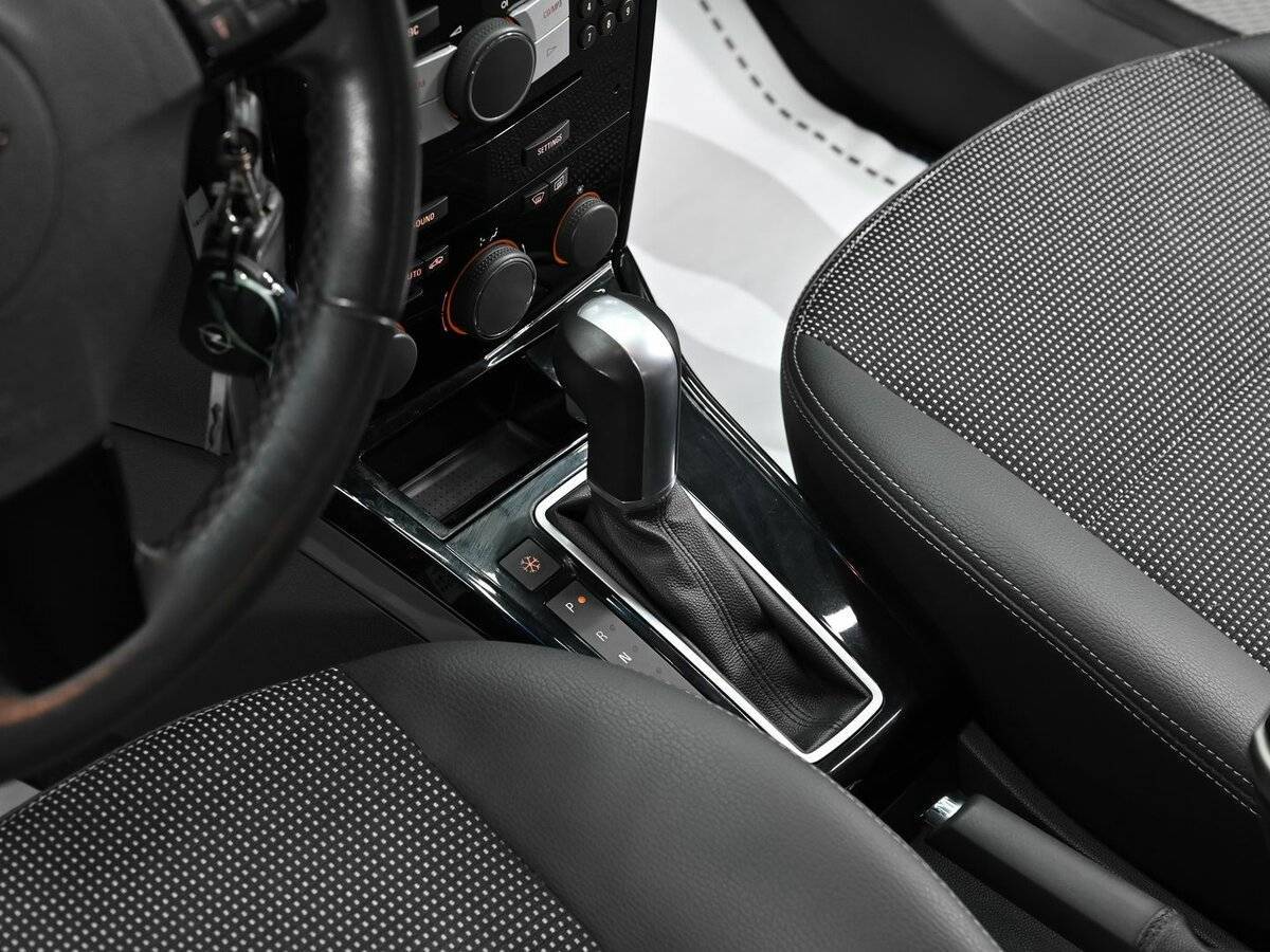 Opel Astra, 2012 - Фото №9