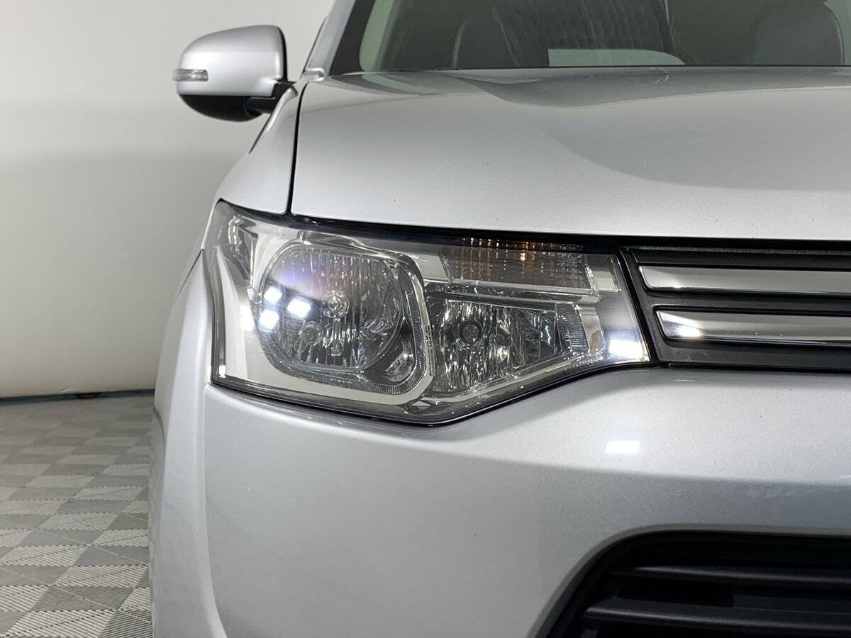 Mitsubishi Outlander, 2013 - Фото №9