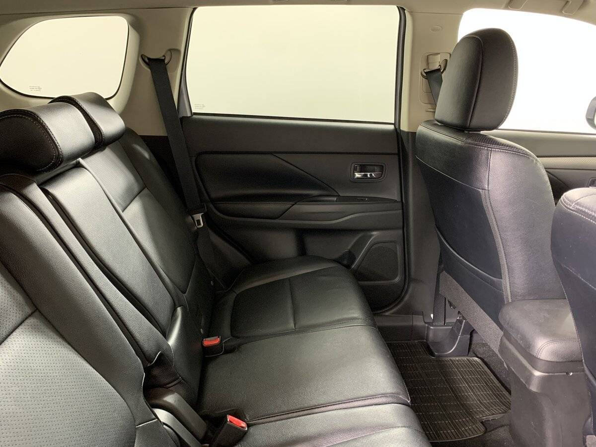 Mitsubishi Outlander, 2013 - Фото №16