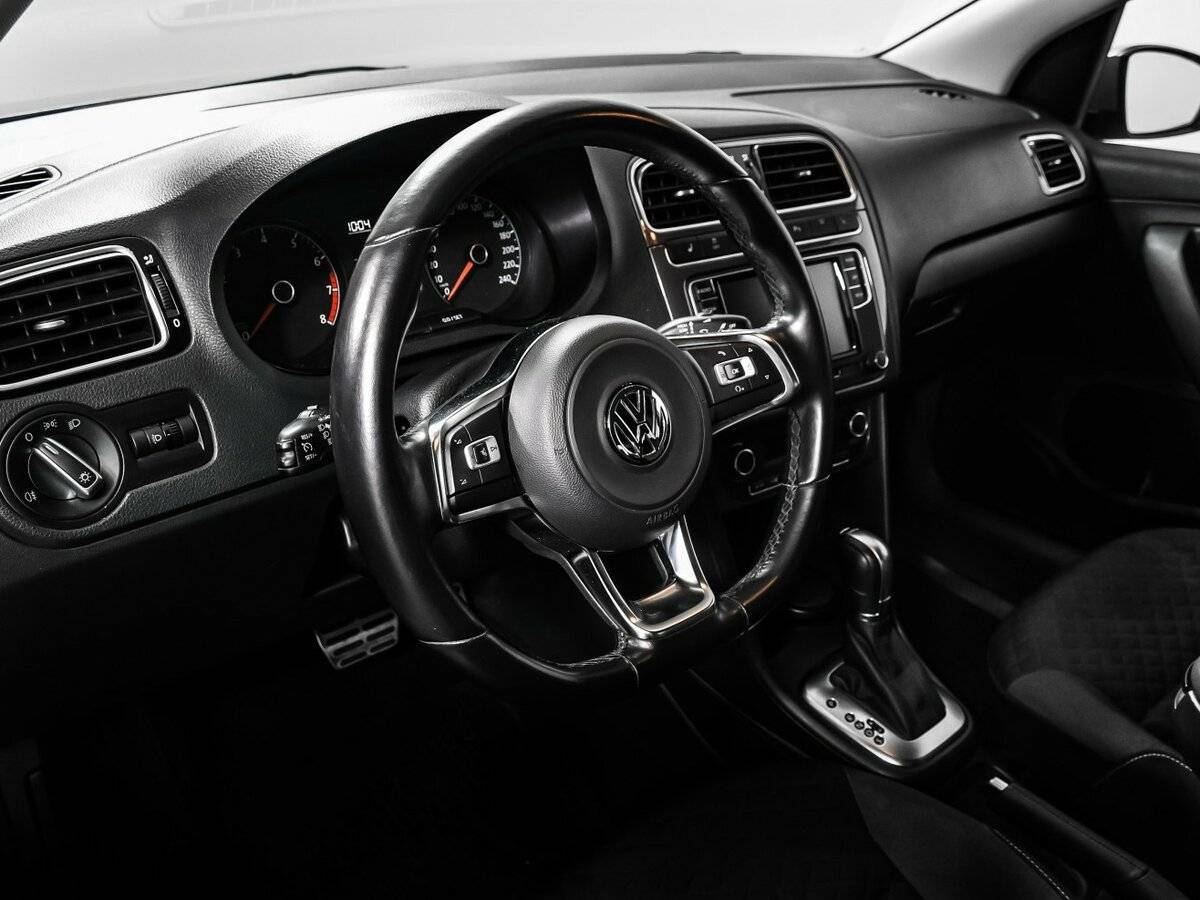 Volkswagen Polo, 2018 - Фото №11