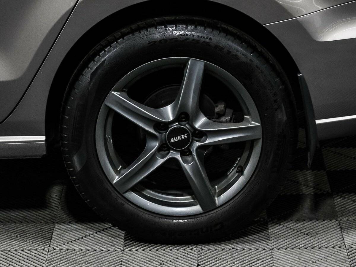 Volkswagen Polo, 2018 - Фото №13