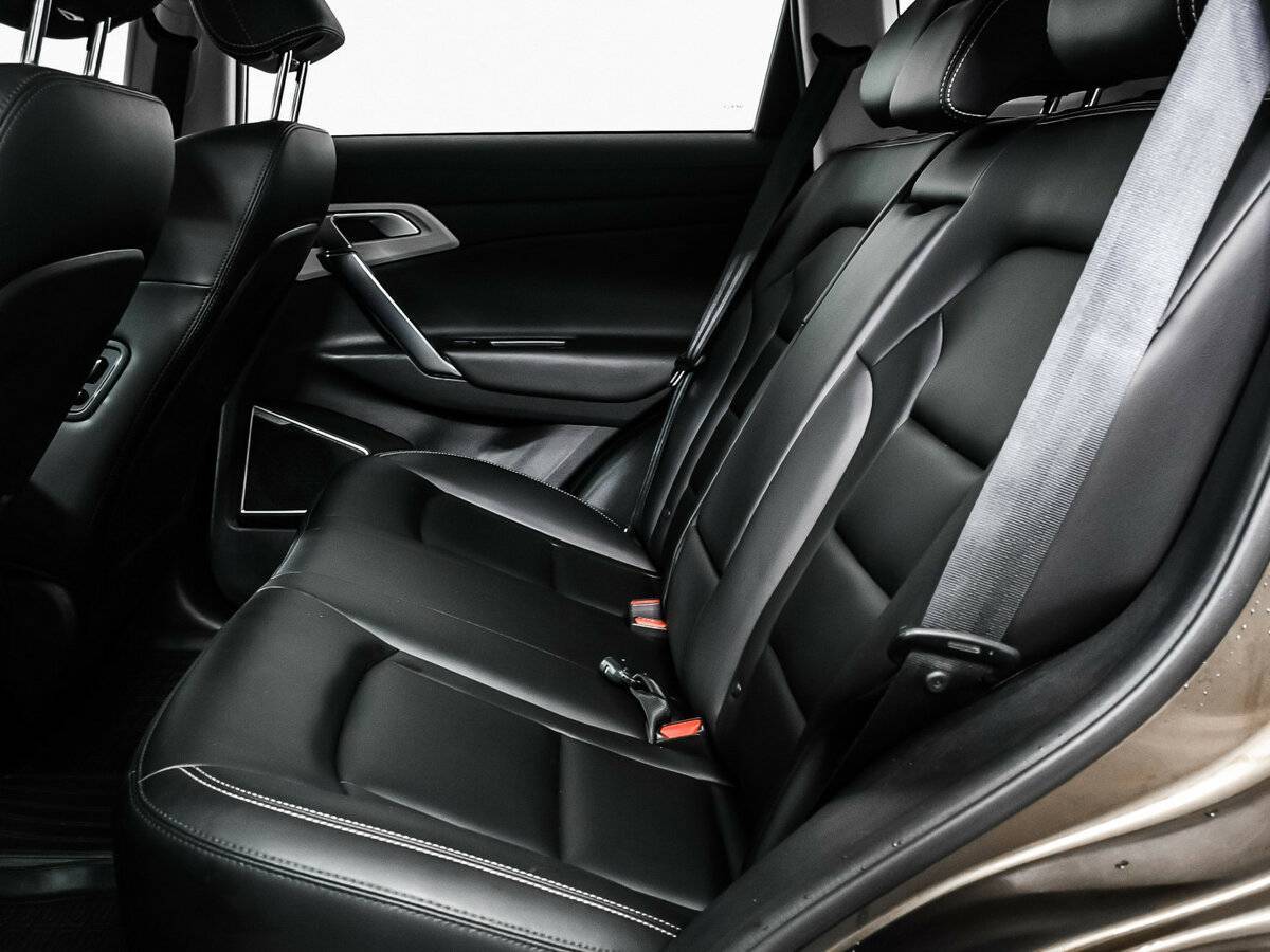 Geely Atlas, 2019 - Фото №12