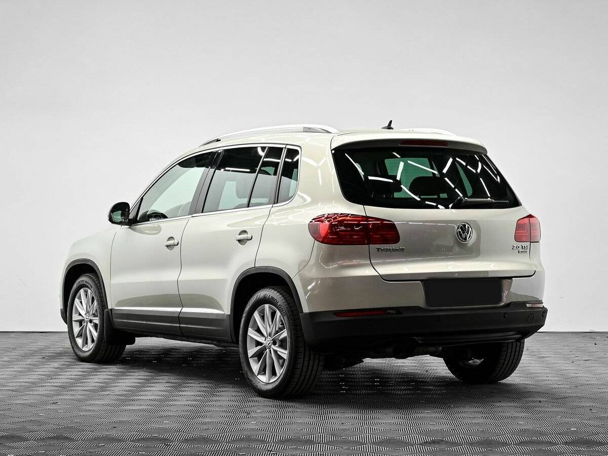 Volkswagen Tiguan, 2012 - Фото №2
