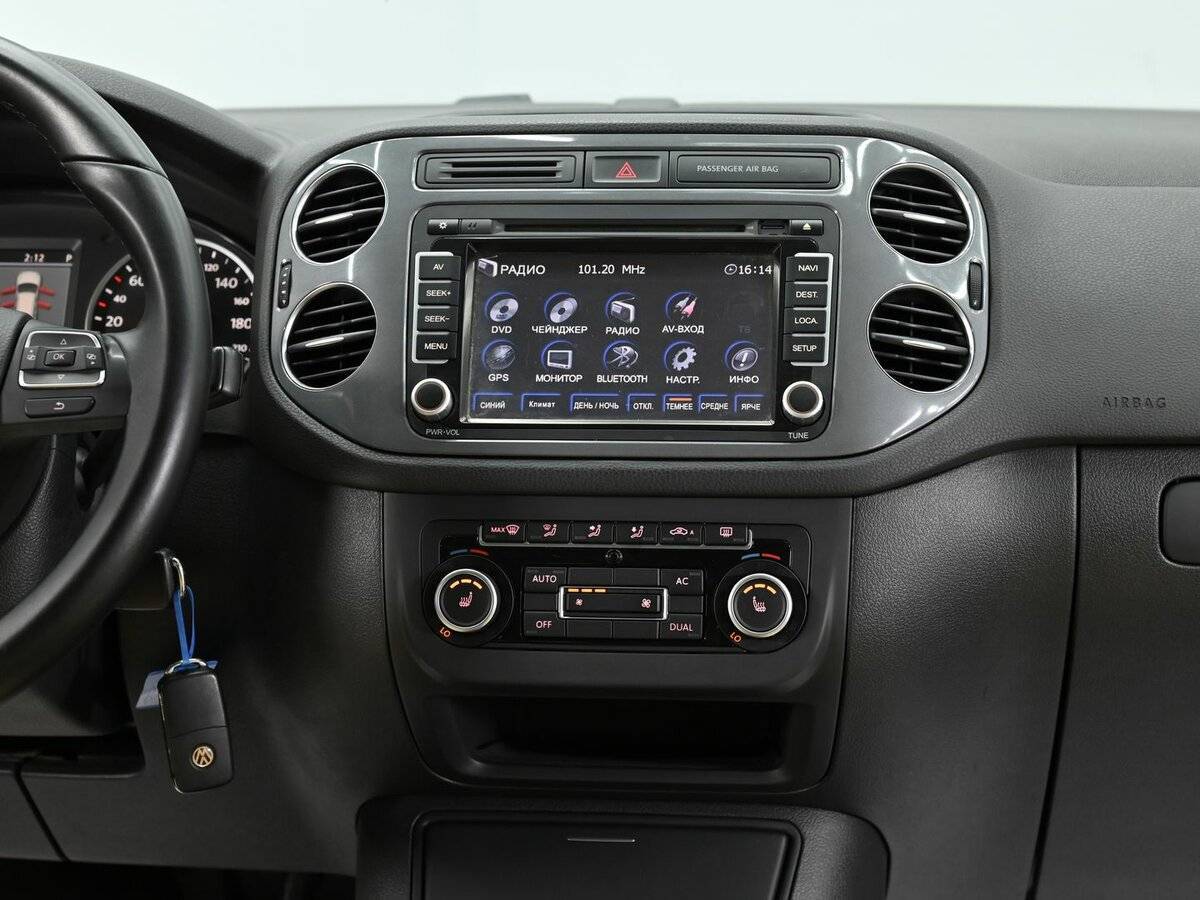 Volkswagen Tiguan, 2012 - Фото №9