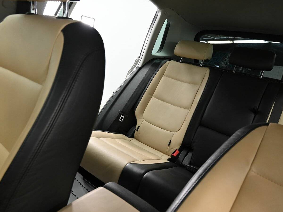 Volkswagen Tiguan, 2012 - Фото №13