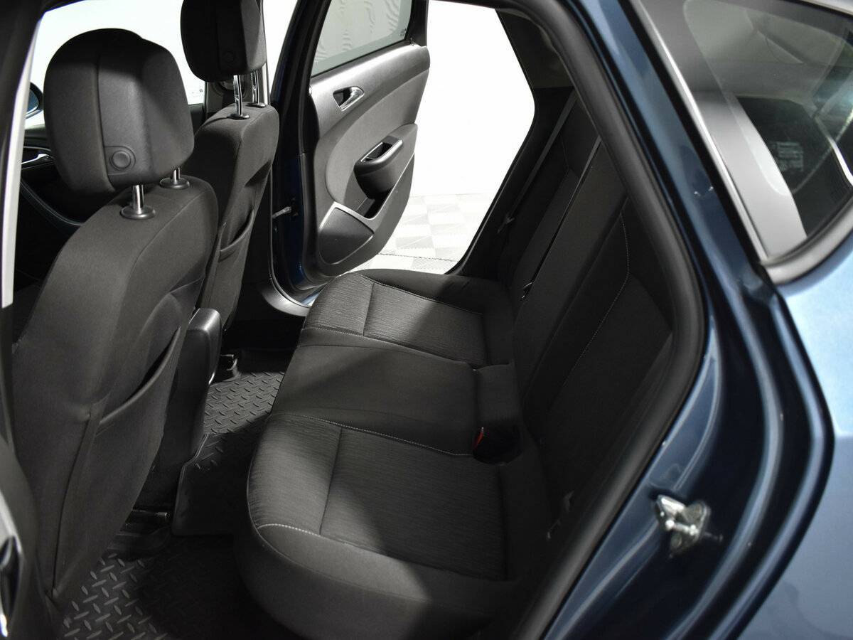 Opel Astra, 2012 - Фото №11