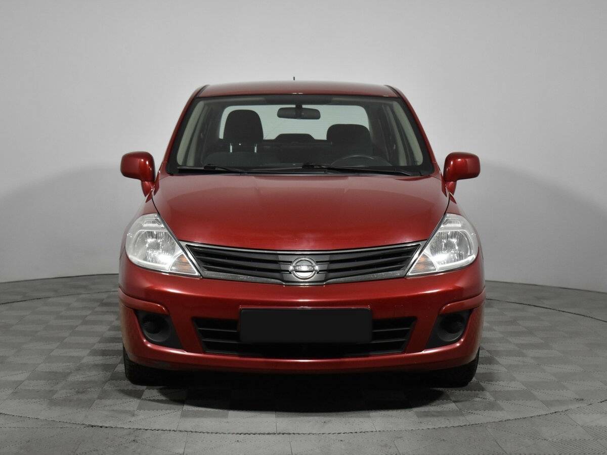 Nissan Tiida, 2012 - Фото №1