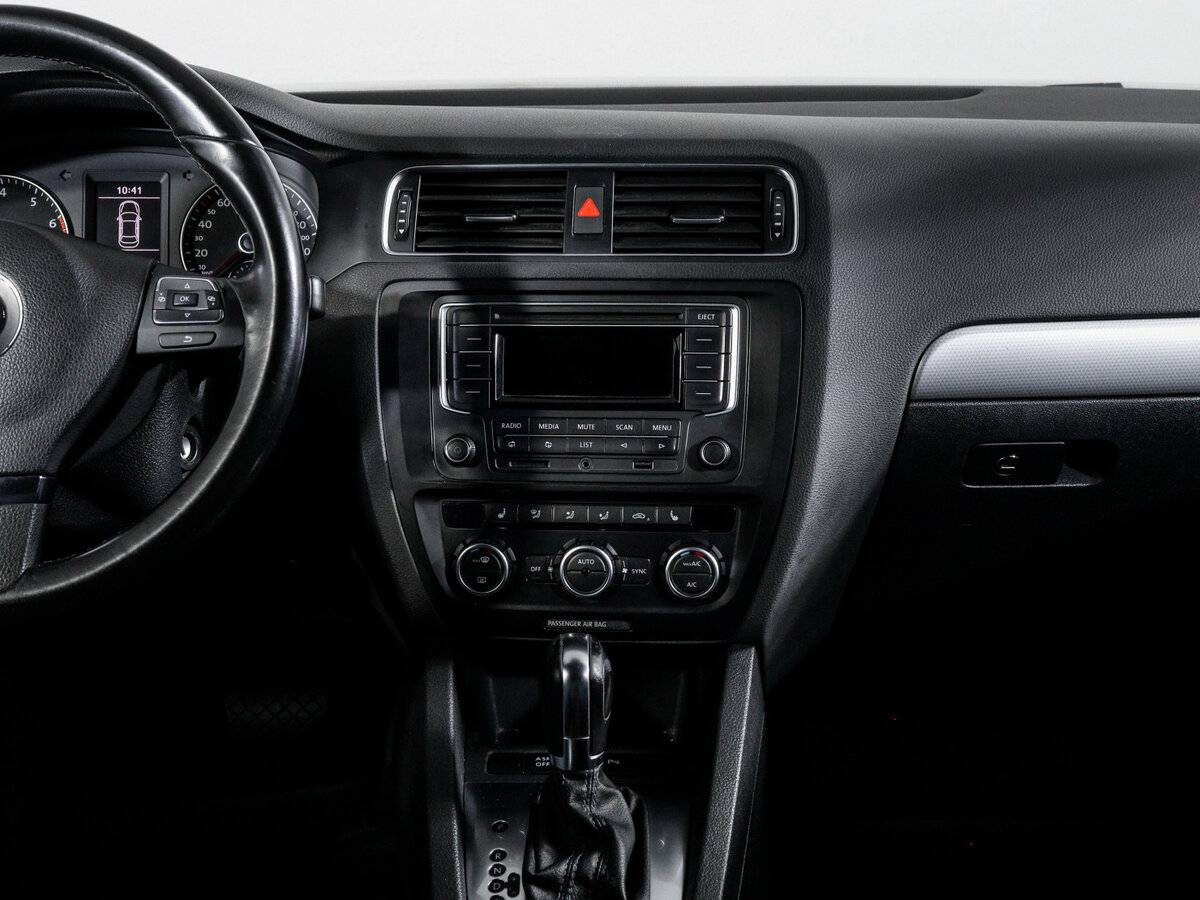 Volkswagen Jetta, 2013 - Фото №12