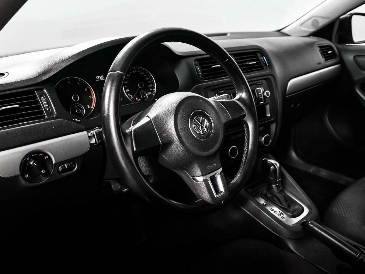 Volkswagen Jetta, 2013 - Фото №11