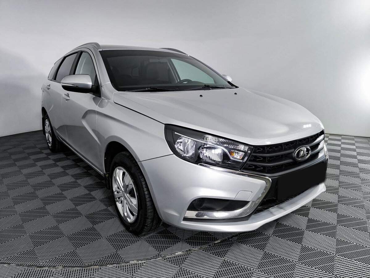 Lada (ВАЗ) Vesta SW, 2021 - Фото №2