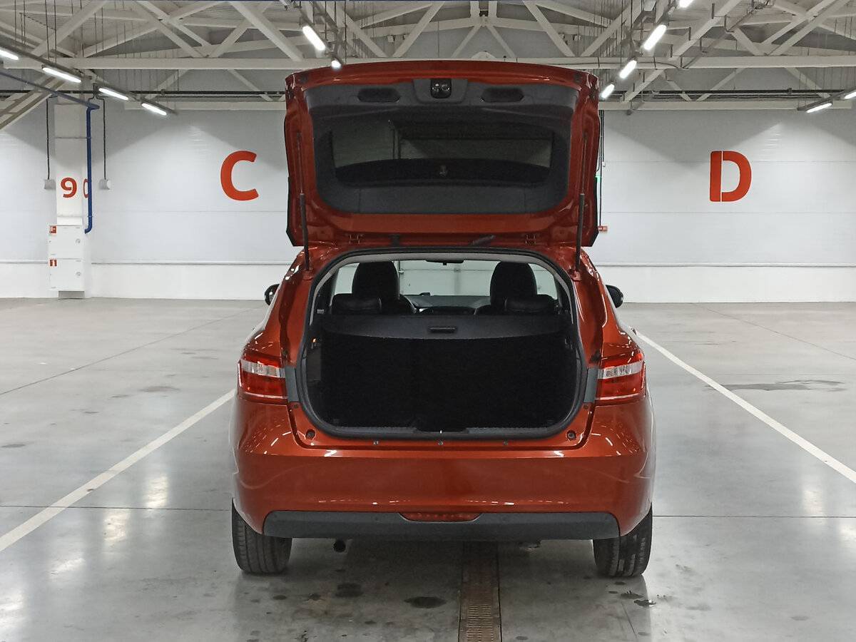 Lada (ВАЗ) Vesta SW, 2020 - Фото №9