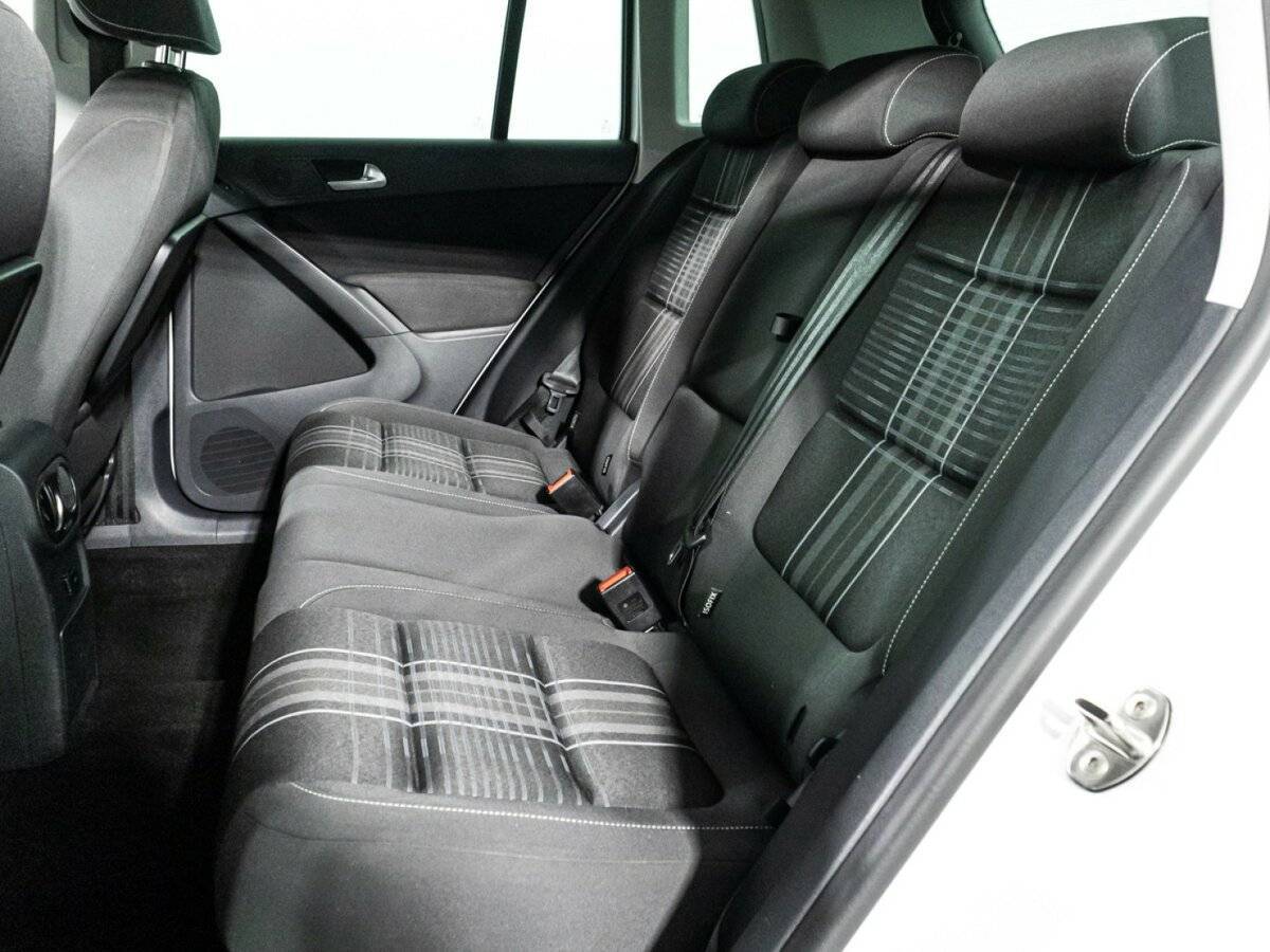 Volkswagen Tiguan, 2015 - Фото №9