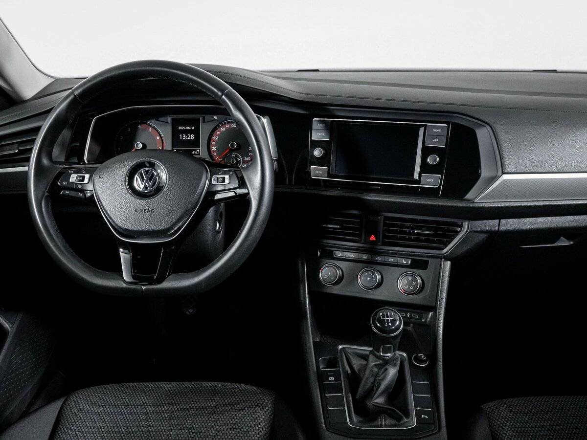 Volkswagen Jetta, 2020 - Фото №11