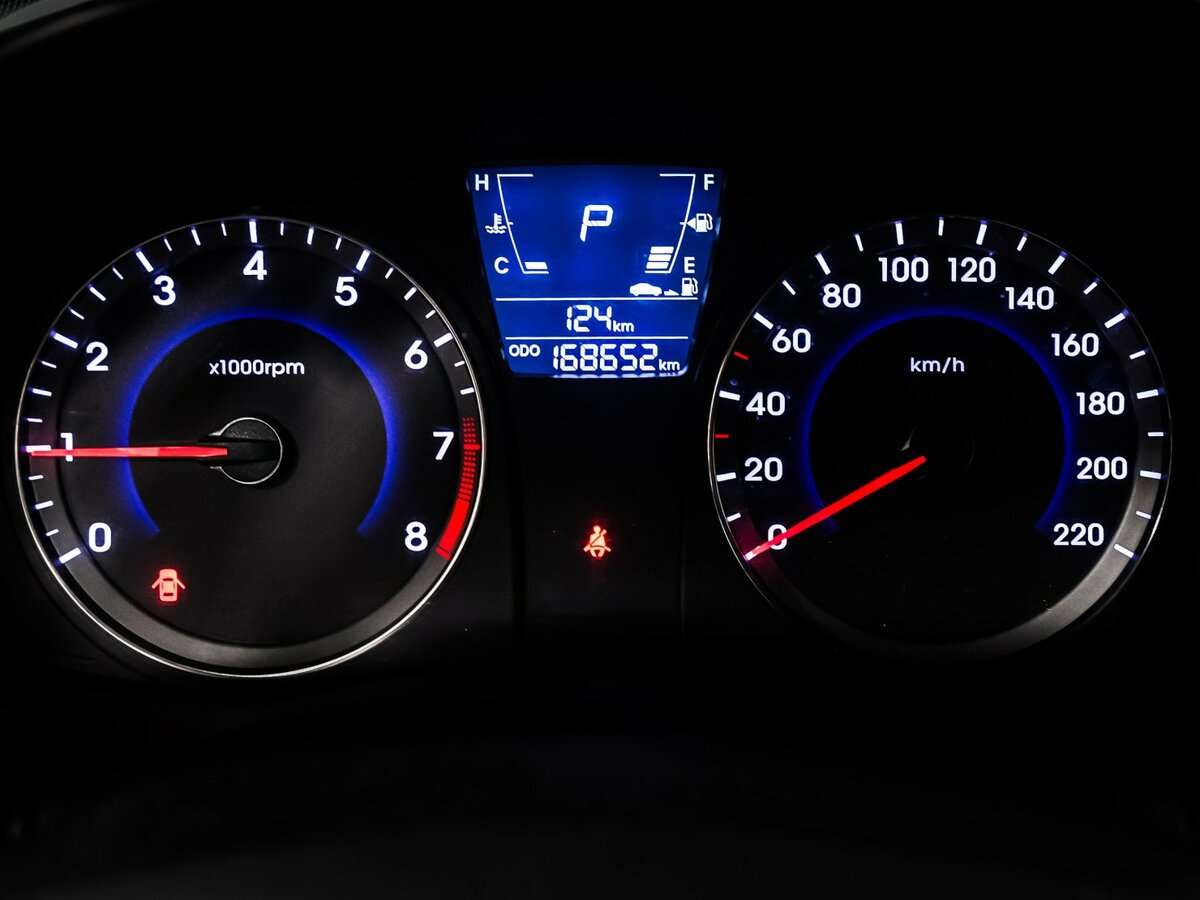 Hyundai Solaris, 2012 - Фото №9