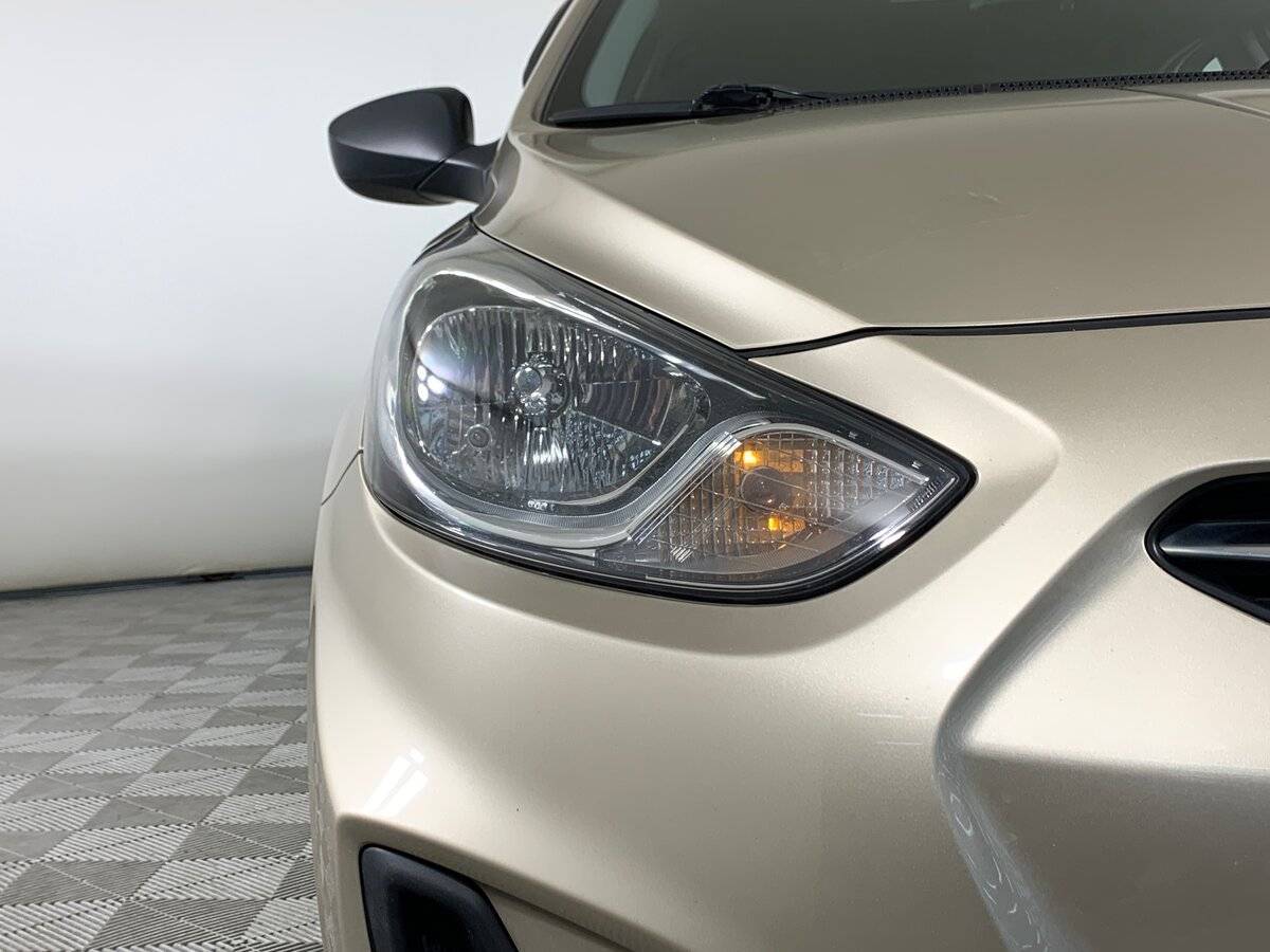 Hyundai Solaris, 2012 - Фото №9