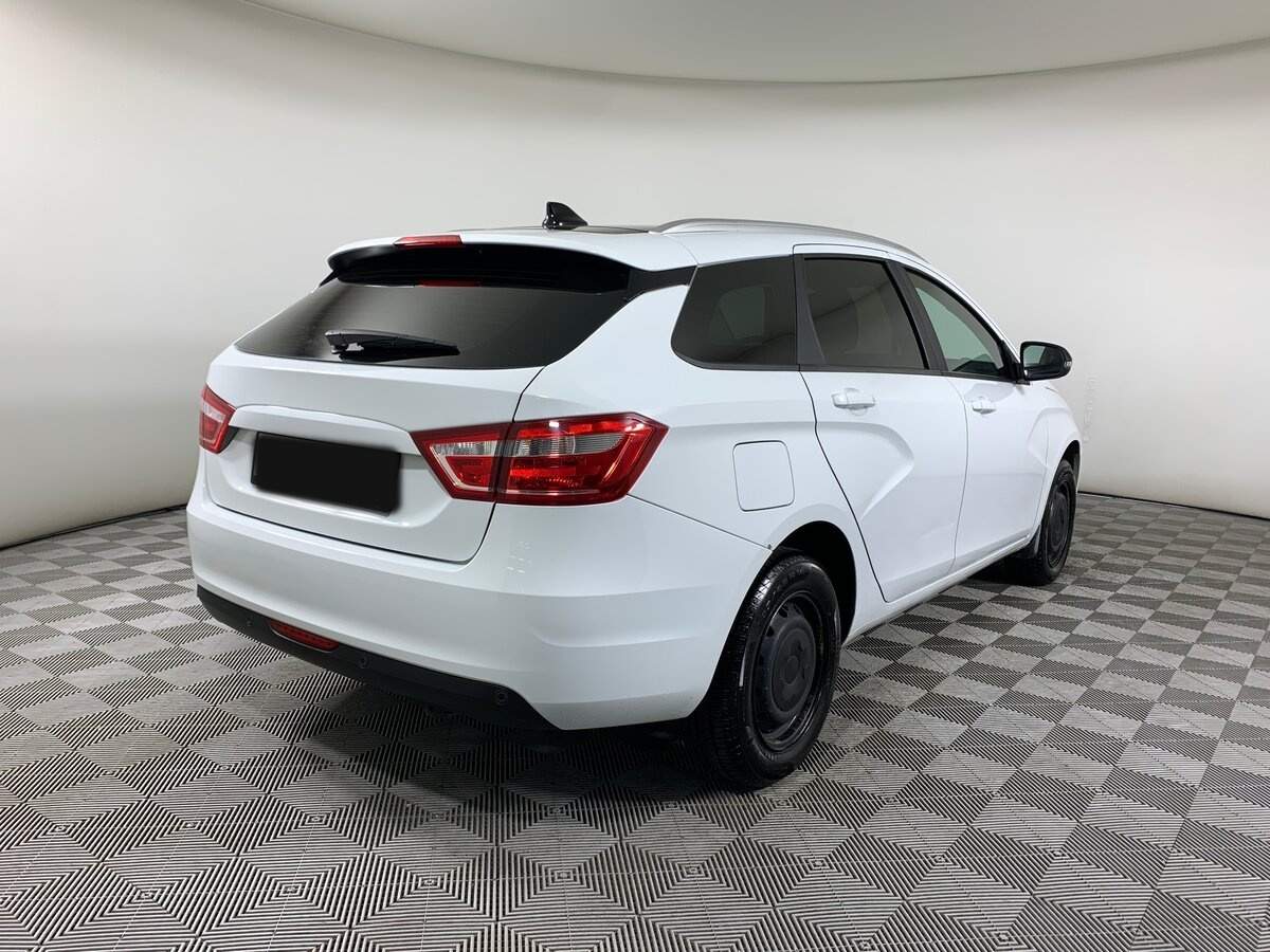 Lada (ВАЗ) Vesta SW, 2021 - Фото №4