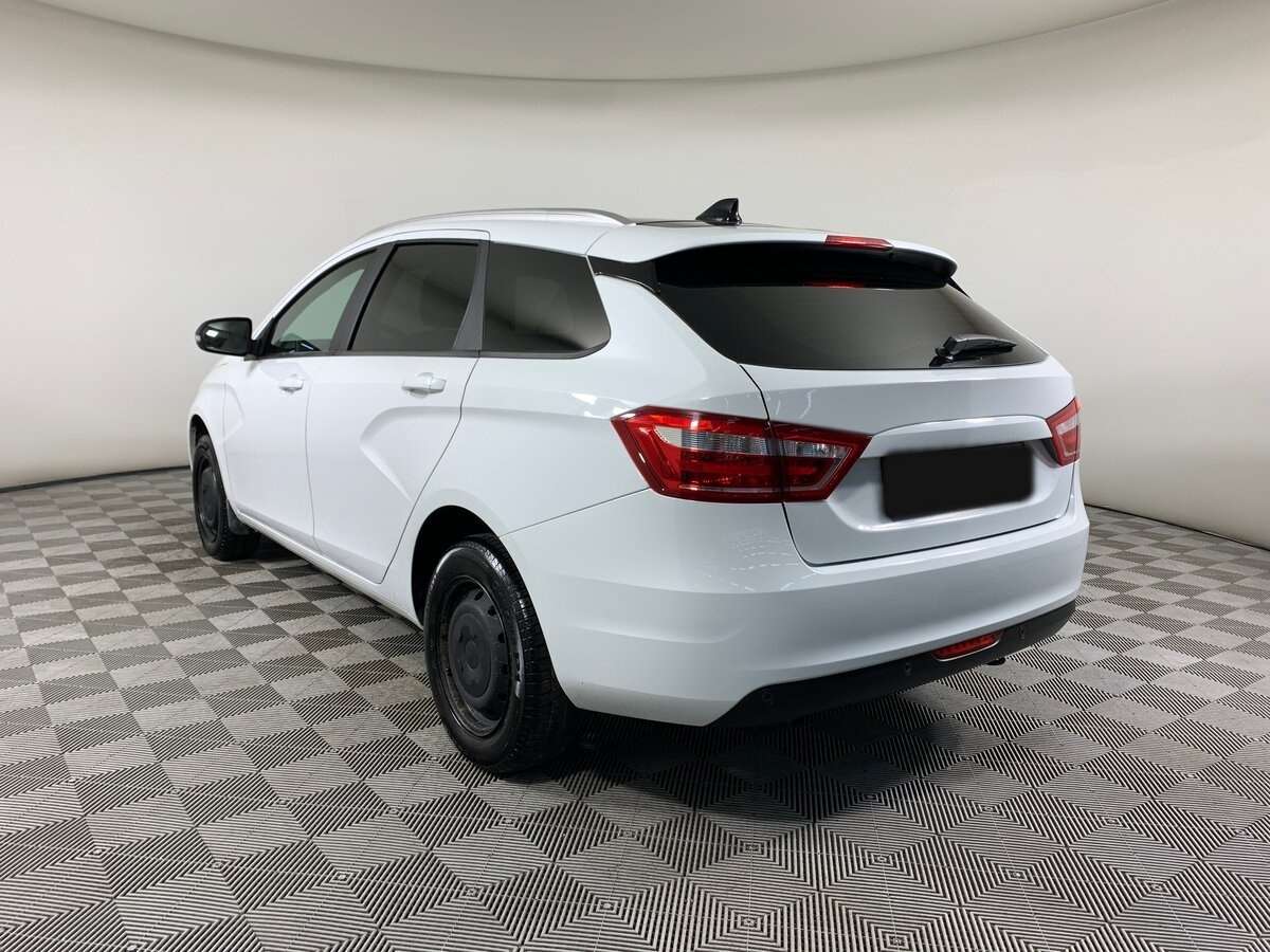 Lada (ВАЗ) Vesta SW, 2021 - Фото №6