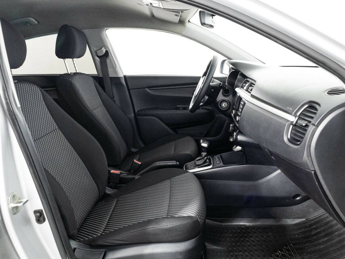 Kia Rio, 2020 - Фото №14