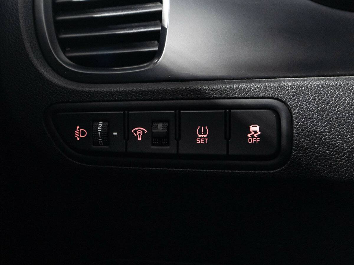 Kia Rio, 2020 - Фото №18