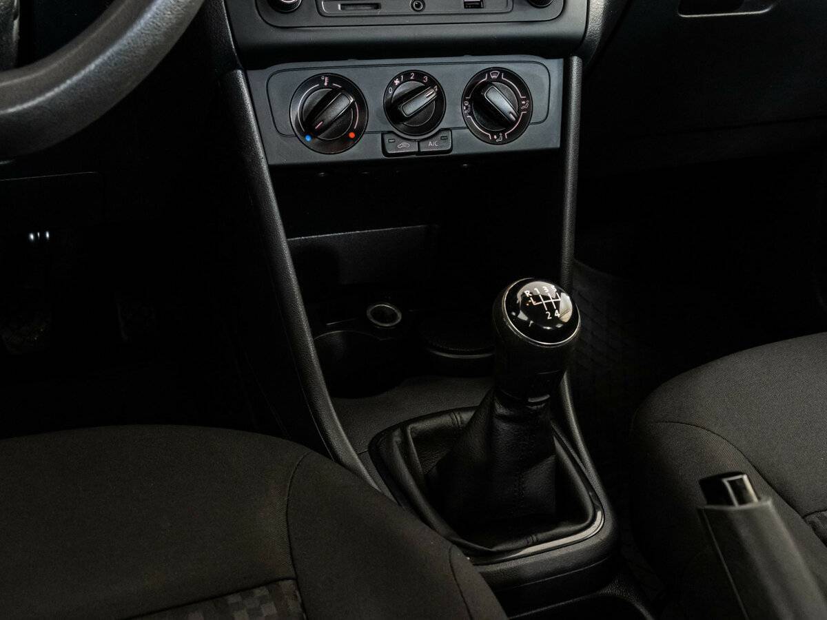 Volkswagen Polo, 2017 - Фото №11