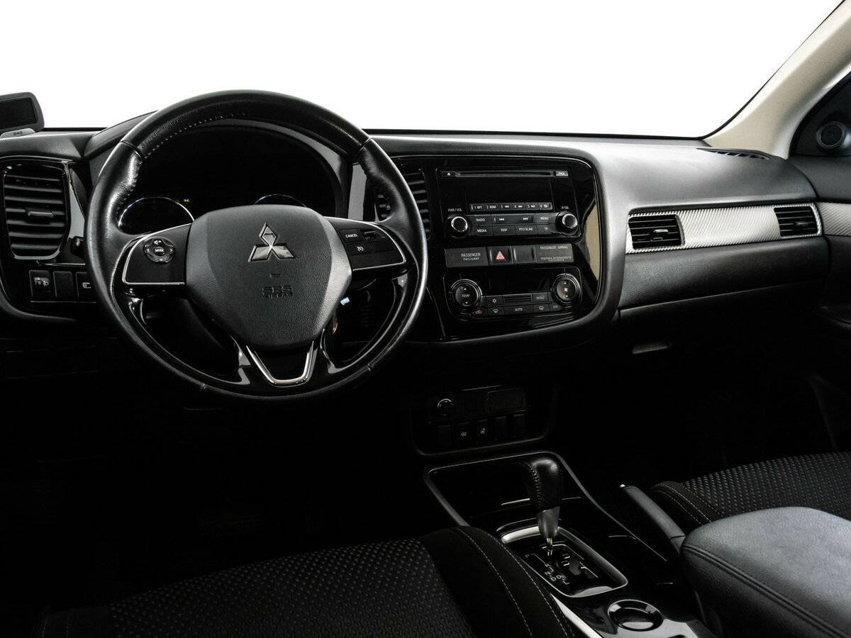 Mitsubishi Outlander, 2018 - Фото №10